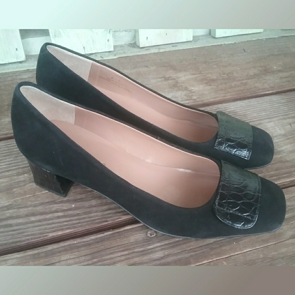 Talbots Italian Black Suede Leather Pumps